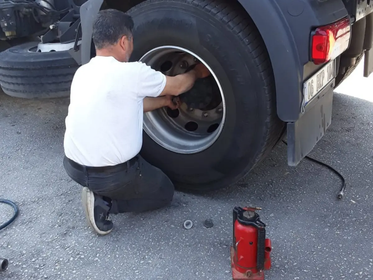 Akşehir Oto Lastikçi